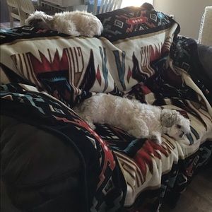 Meet your Posher, Nayibi